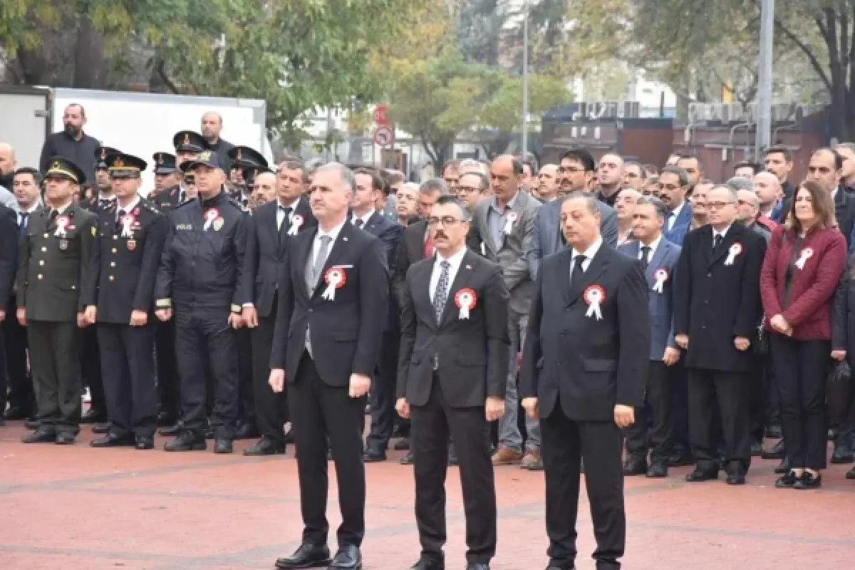Saat 9'u 5 geçe hayat durdu