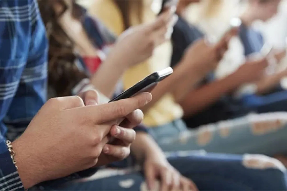 Resmi Gazete'de yayımlandı! Öğrencilere telefon ve bilgisayar desteğinin detayları belli oldu