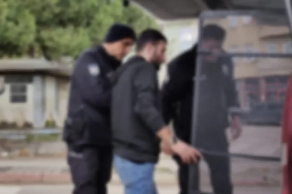 Askerlik şubesine sığındı!