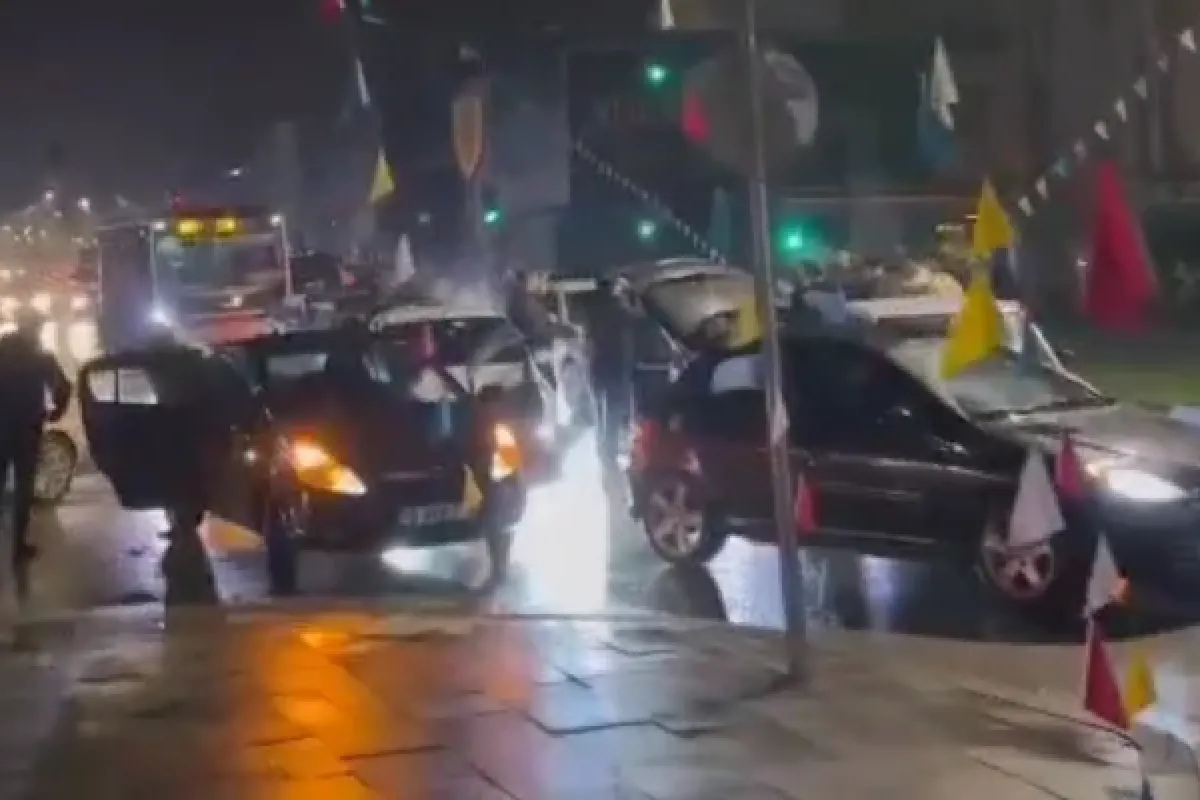 İnegöl'de düğün konvoyu yolu kapattı