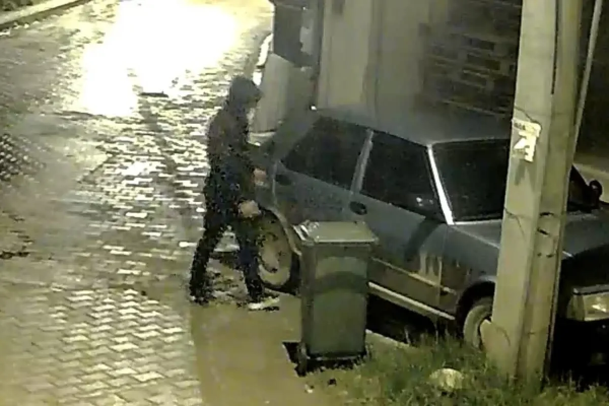 Oto fareleri enselendi