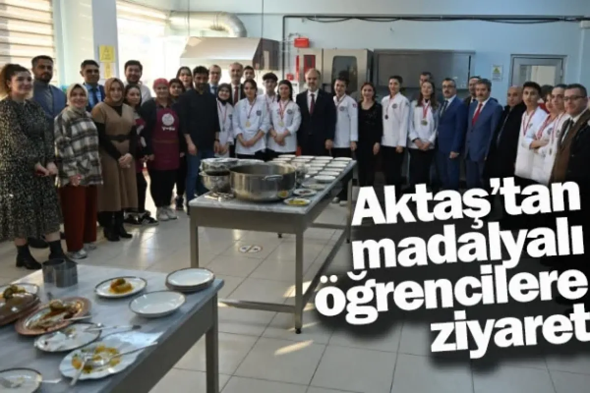 Aktaş’tan madalyalı öğrencilere ziyaret