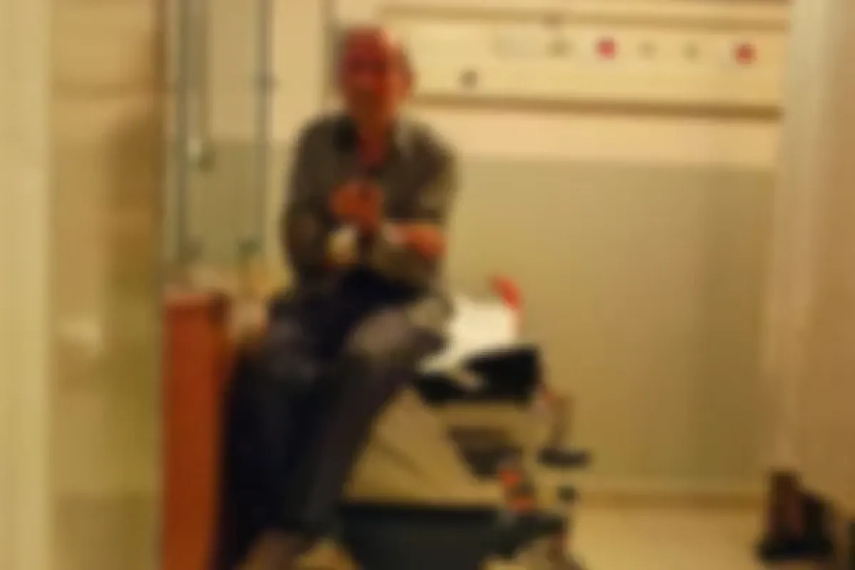 Köpek sahibinin kolunu parçaladı