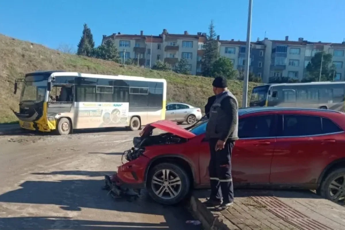 Kafa kafaya çarpıştılar