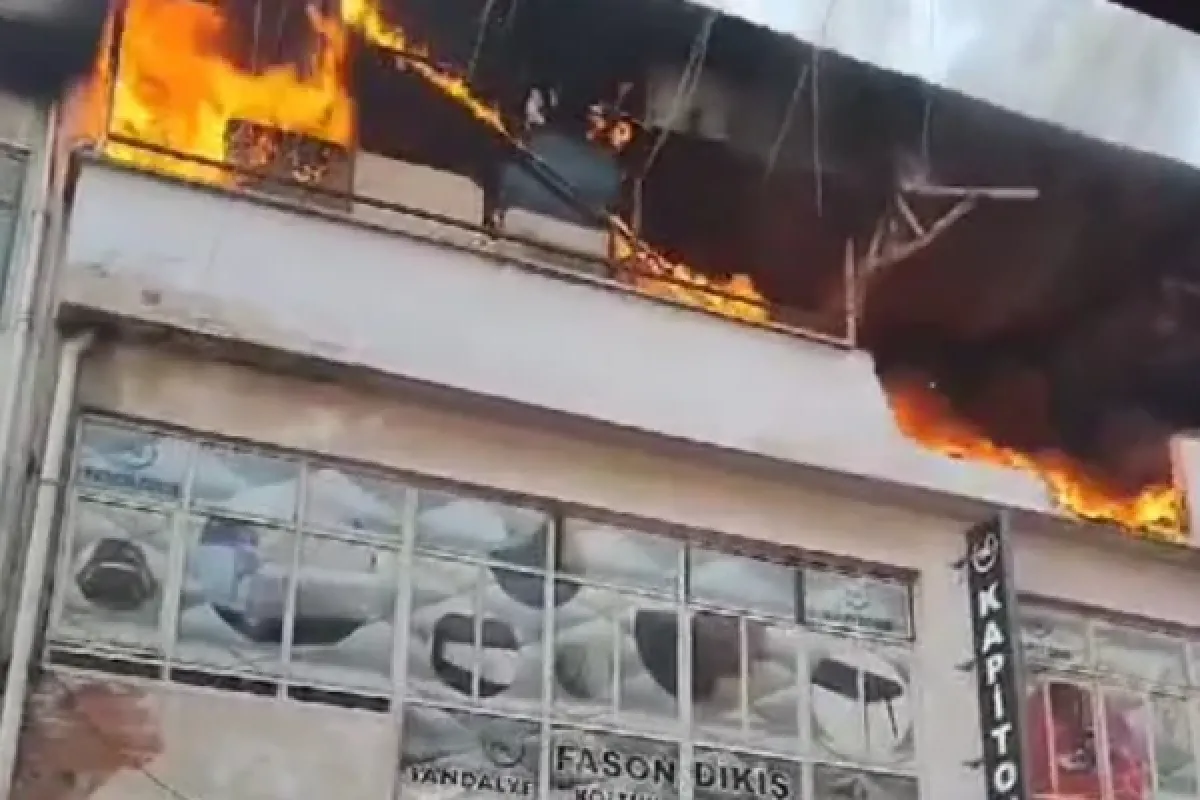 Mobilya imalathanesinde korkutan yangın