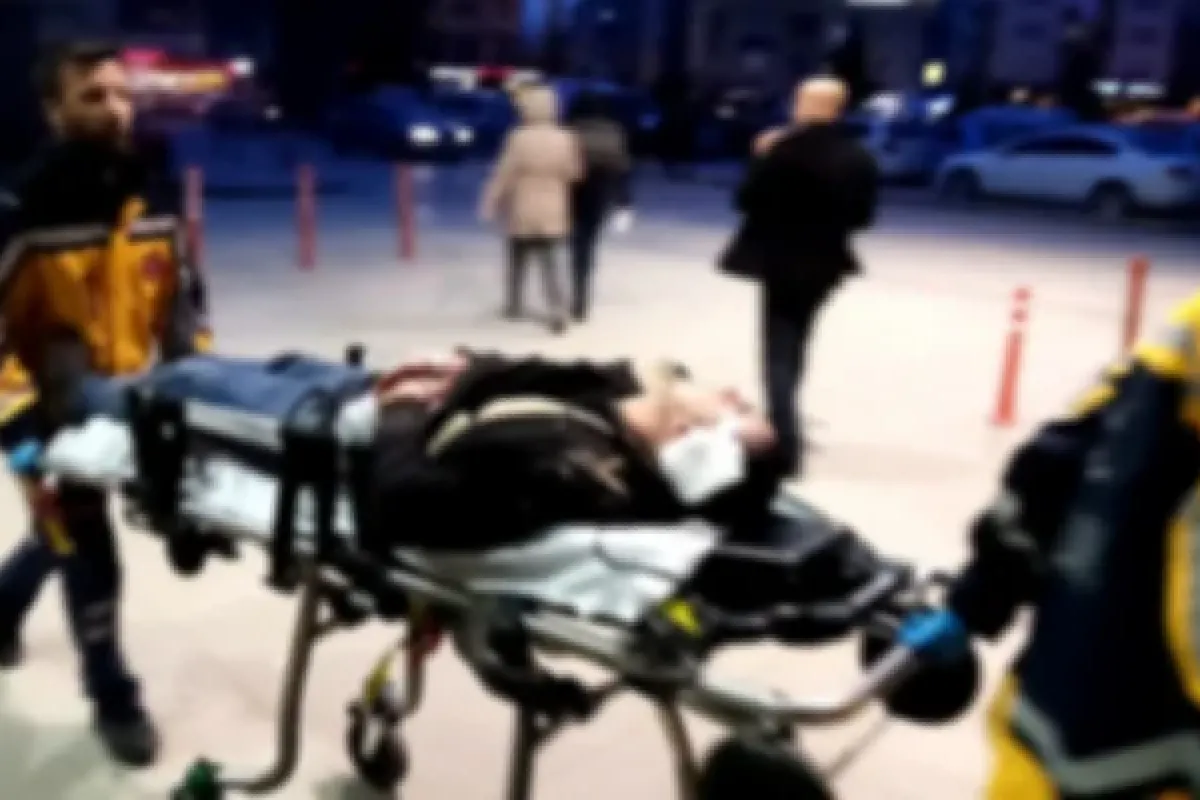 Sokaktaki kavga hastanede bitti