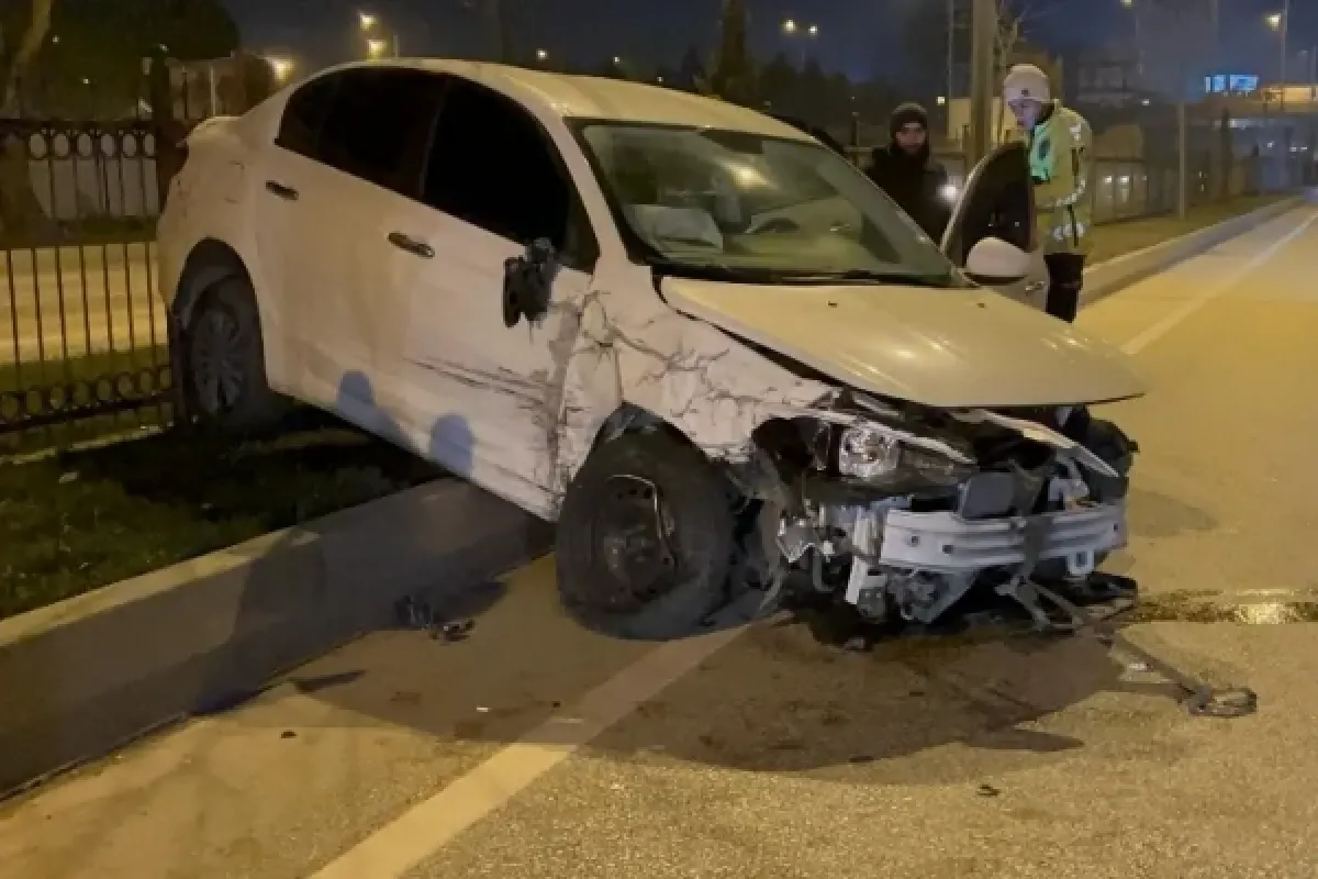 Kaza yapan sürücü aracı bırakıp kaçtı
