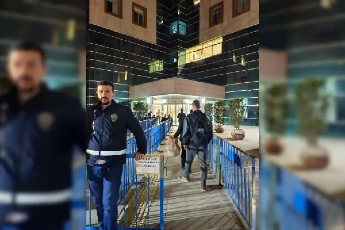 İnegöl'de sayılan oylar Seçim Kurulu'na götürülüyor