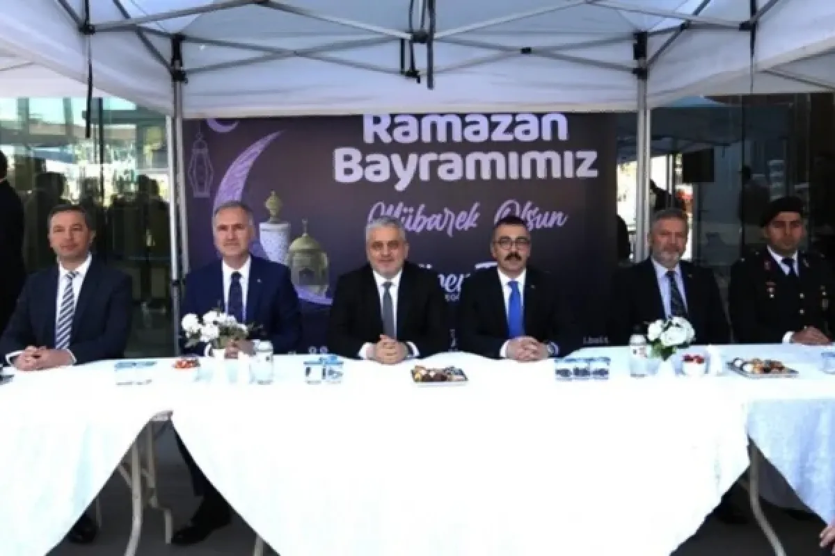 İnegöl'de protokol bayramlaştı