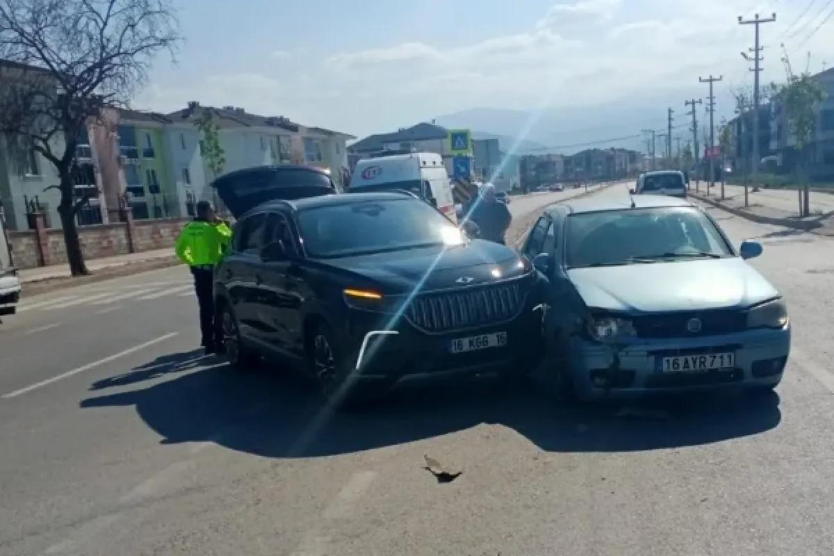 İnegöl'de kaza:2'si çocuk 5 yaralı
