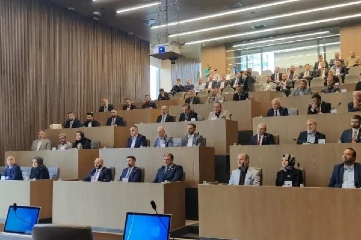 İnegöl Belediye Meclisi, yeni dönemin ilk toplantısını yaptı