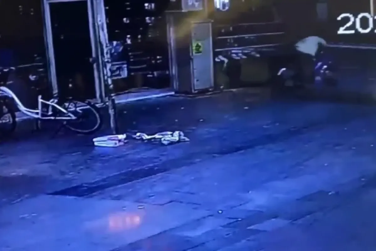 Çocuk hırsız kamerada