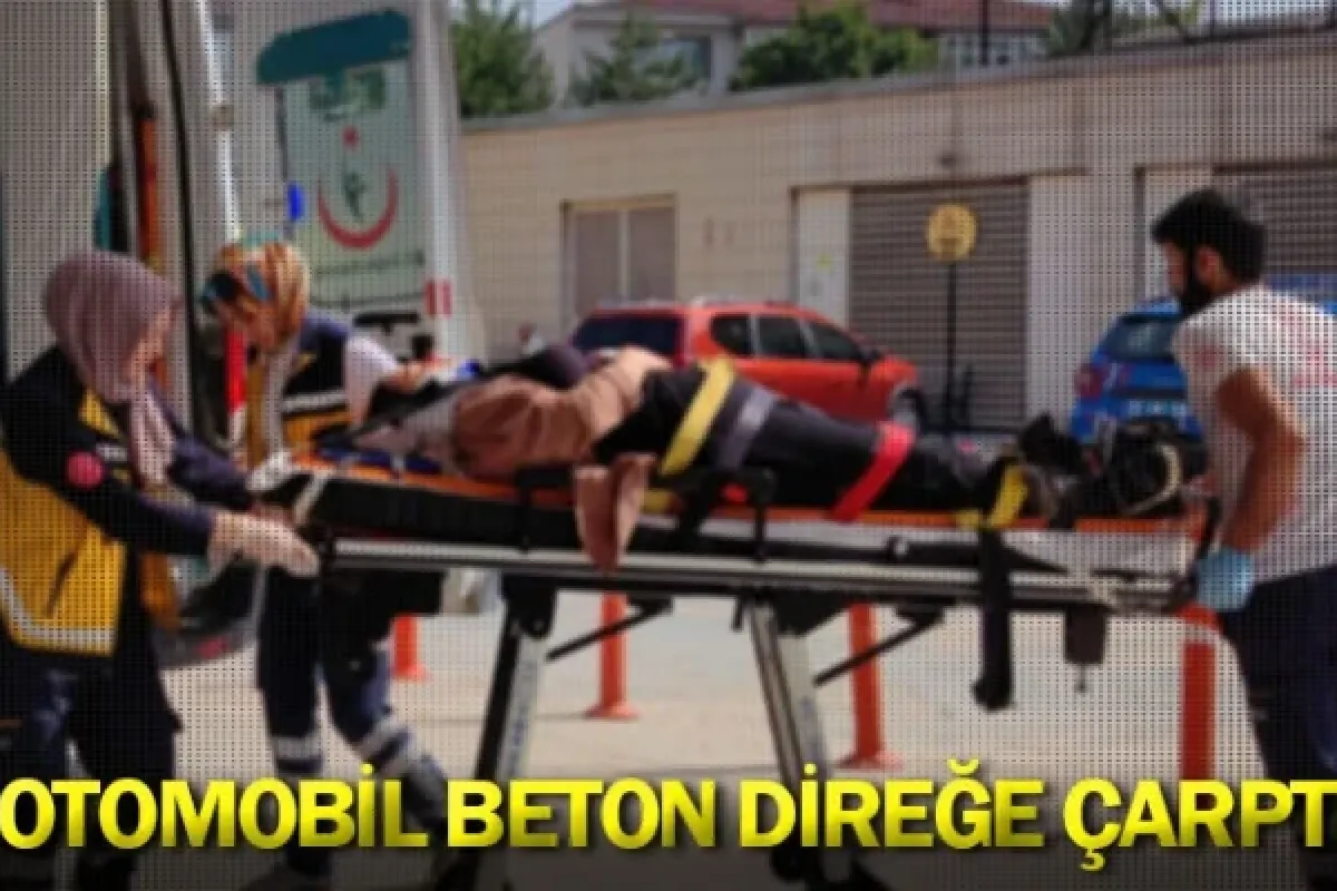 Otomobil beton direğe çarptı