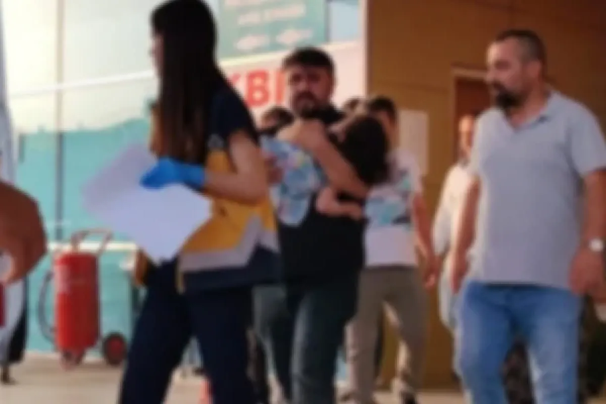 2 yaşındaki çocuk balkondan düştü