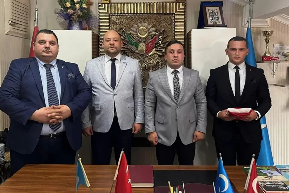İnegöl Ülkü Ocaklarında Bayrak Değişimi
