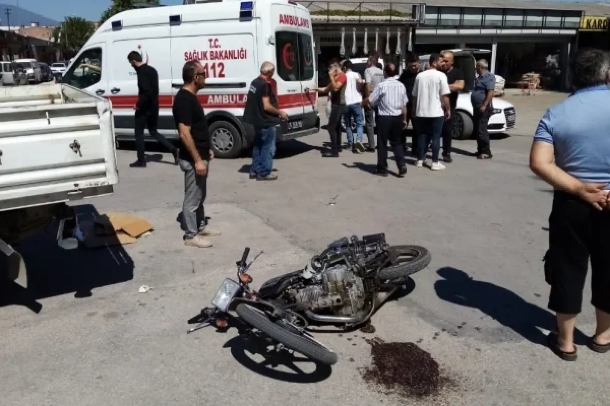Kafa kafaya çarpıştılar!