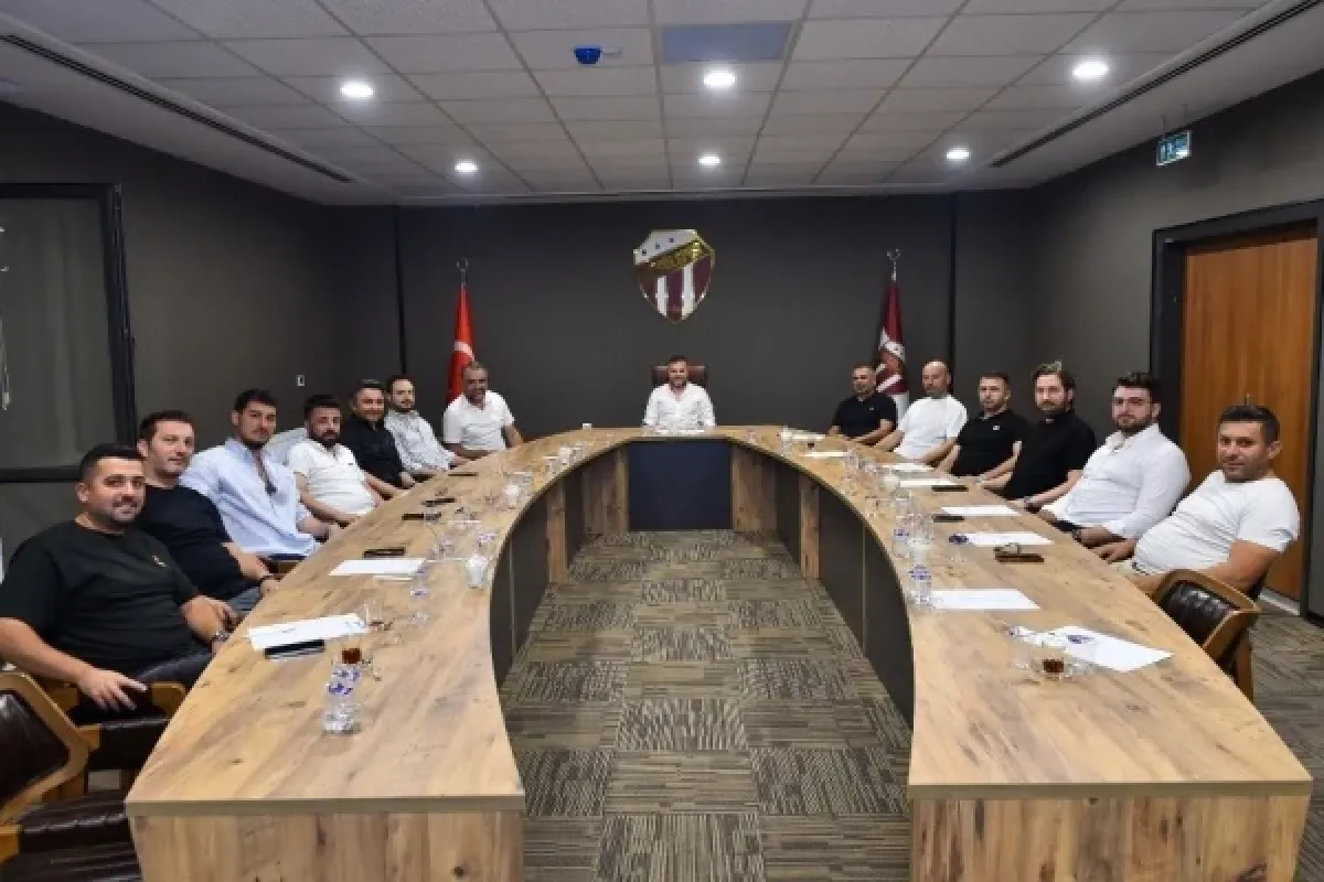 İnegölspor yönetim kurulunda görev dağılımı yapıldı