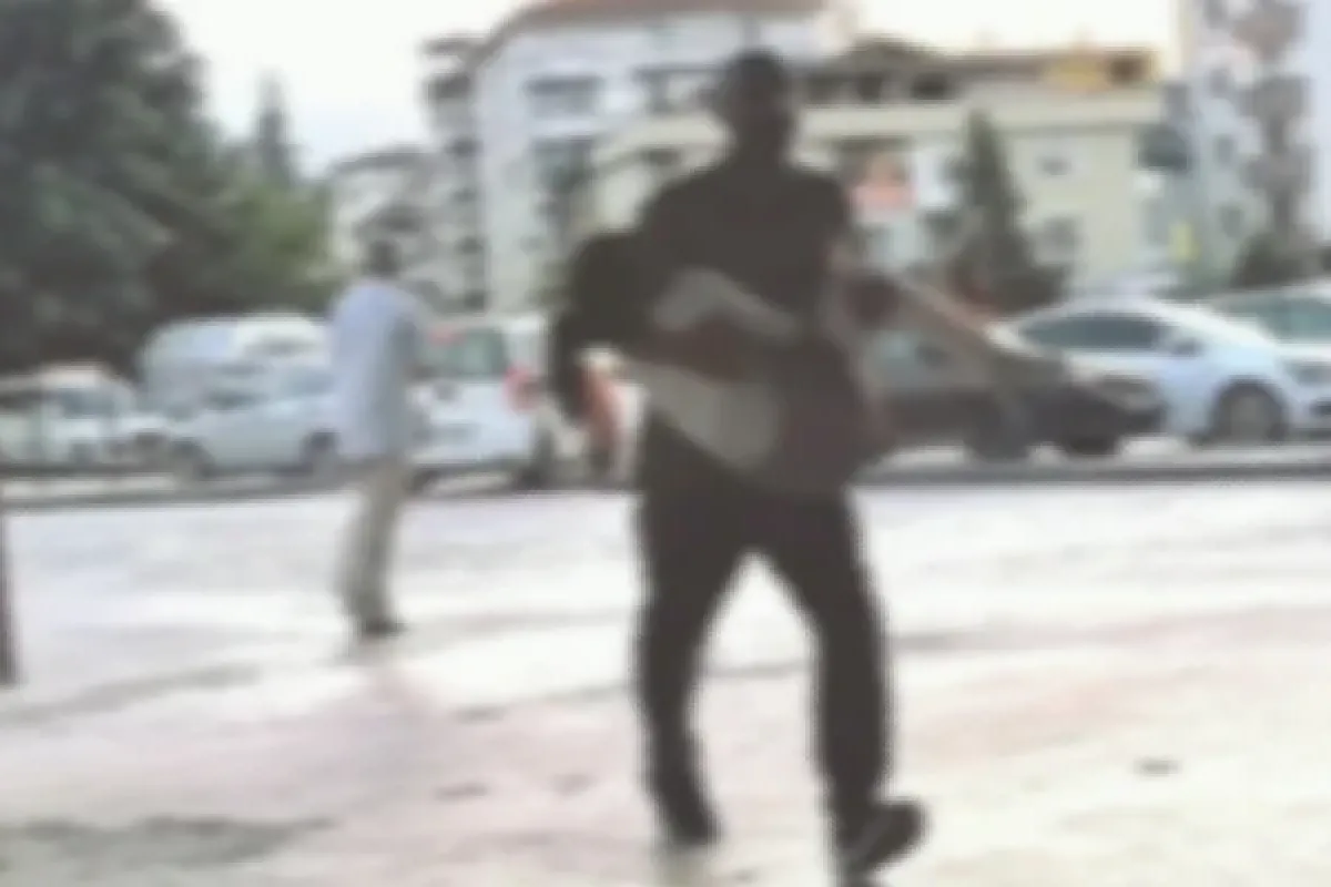 Otomobilin çarptığı çocuk yaralandı
