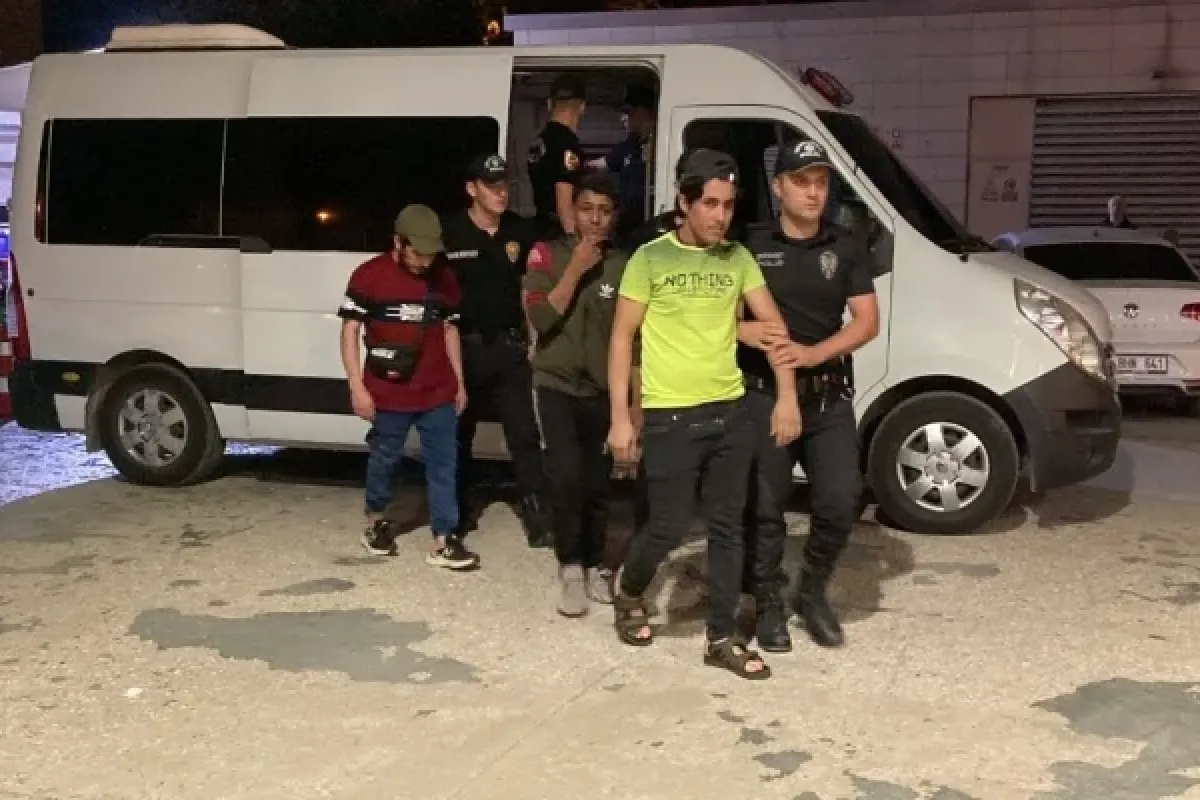 İnegöl'de 12 kaçak göçmen yakalandı