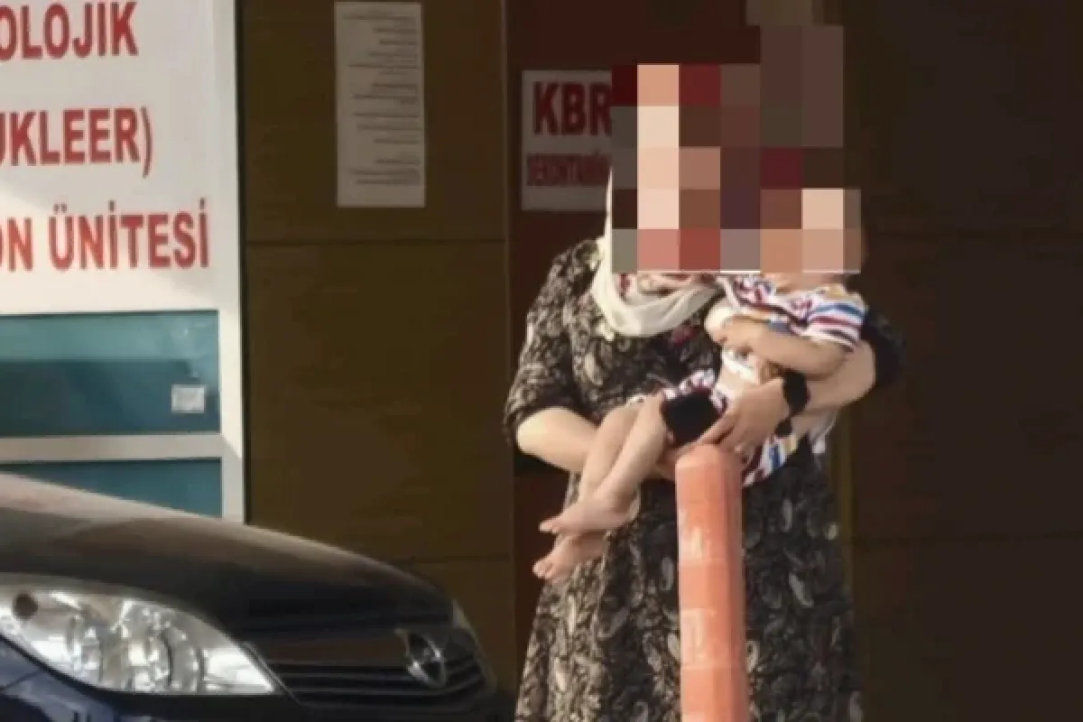 Merdiven boşluğuna düşen çocuk ağır yaralandı