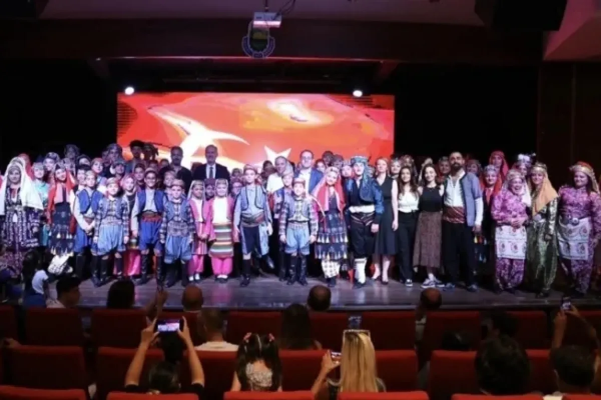 Zaferden Kurtuluşa Etkinlikleri Halk Dansları Gösterileriyle Devam Etti