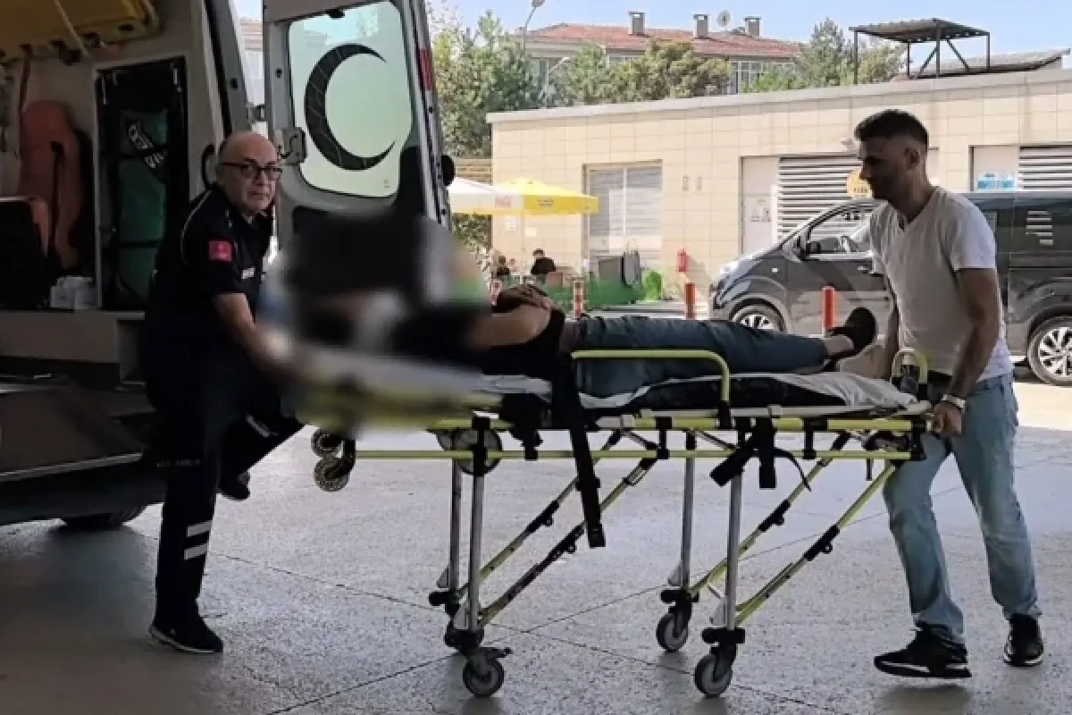 Merdivenden düşen işçi yaralandı