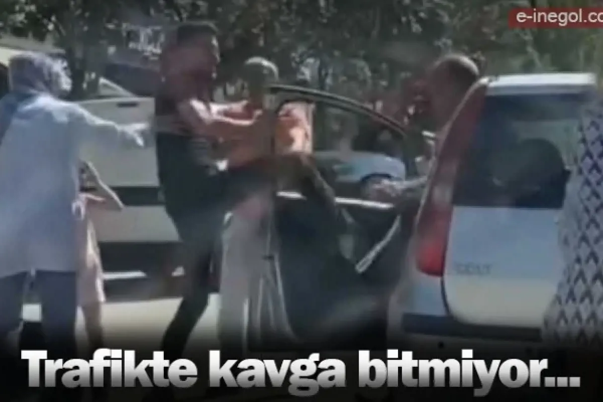 Trafikte kavga bitmiyor...