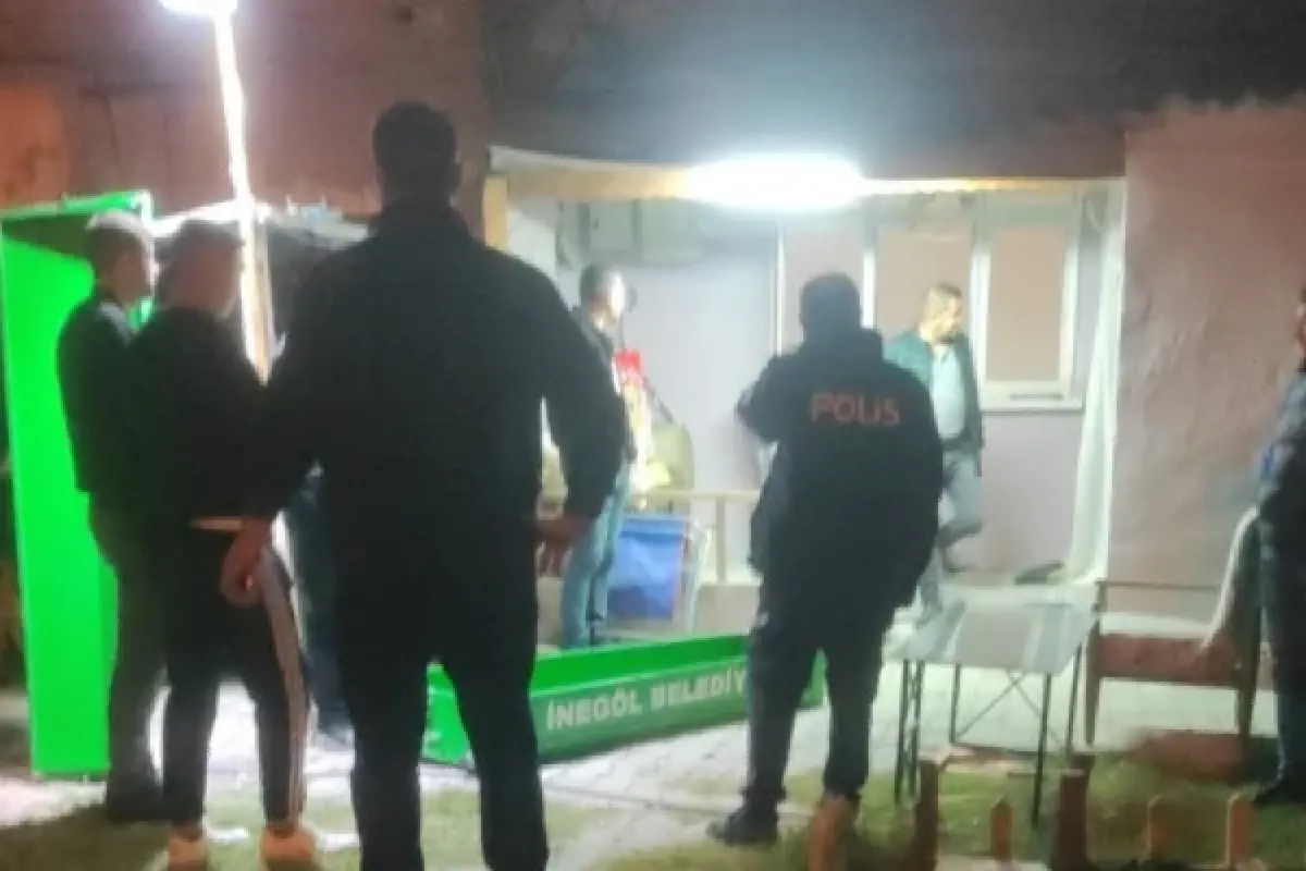 Evinde ölü bulundu