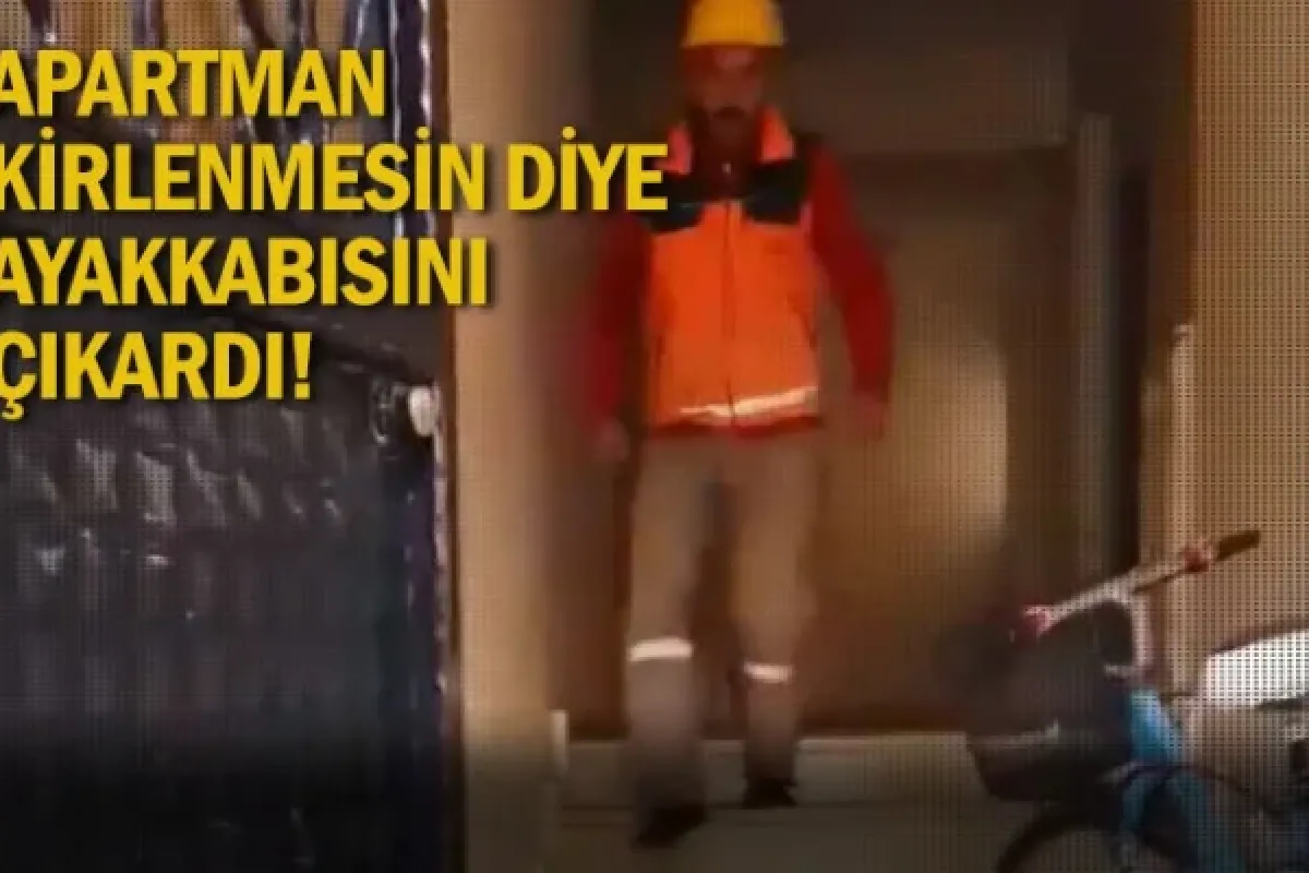 Apartman kirlenmesin diye ayakkabısını çıkardı!
