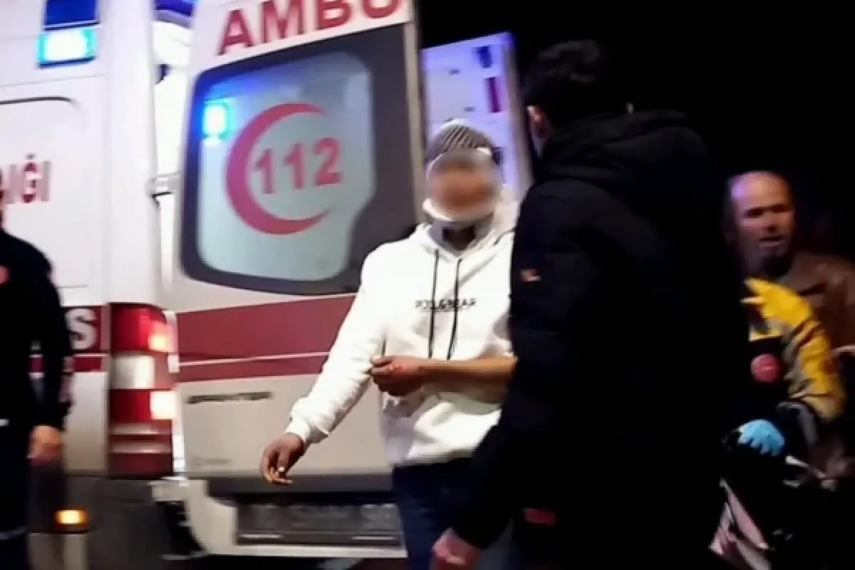 Motosikletler çarpıştı; 3 yaralı 