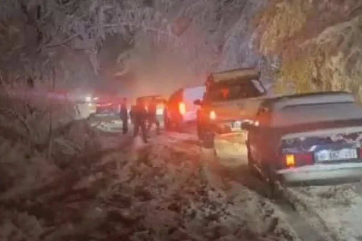 Araçlar mahsur kaldı!