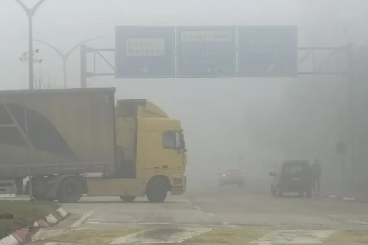 İnegöl'de yoğun sis hayatı olumsuz etkiledi