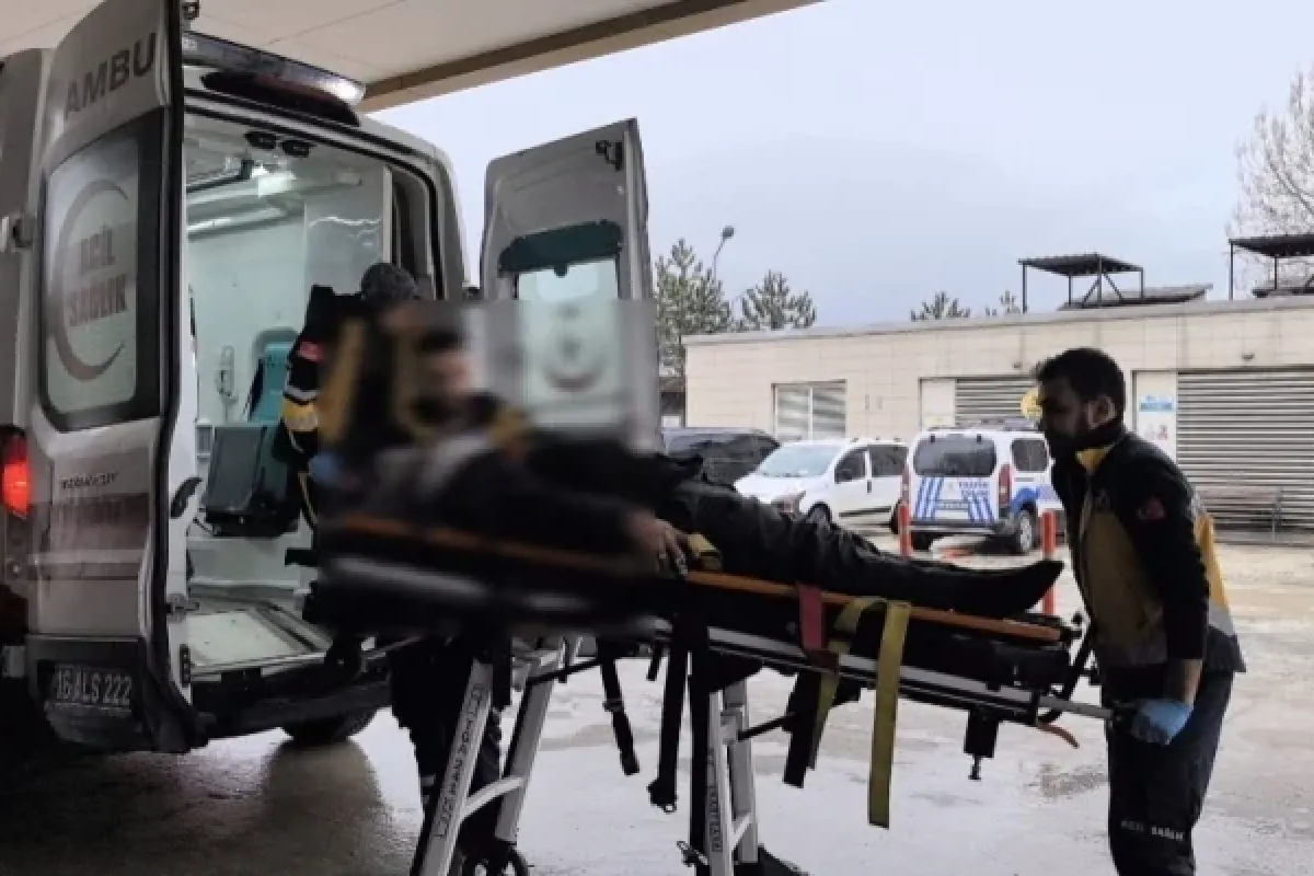 Gözünü hastanede açtı!