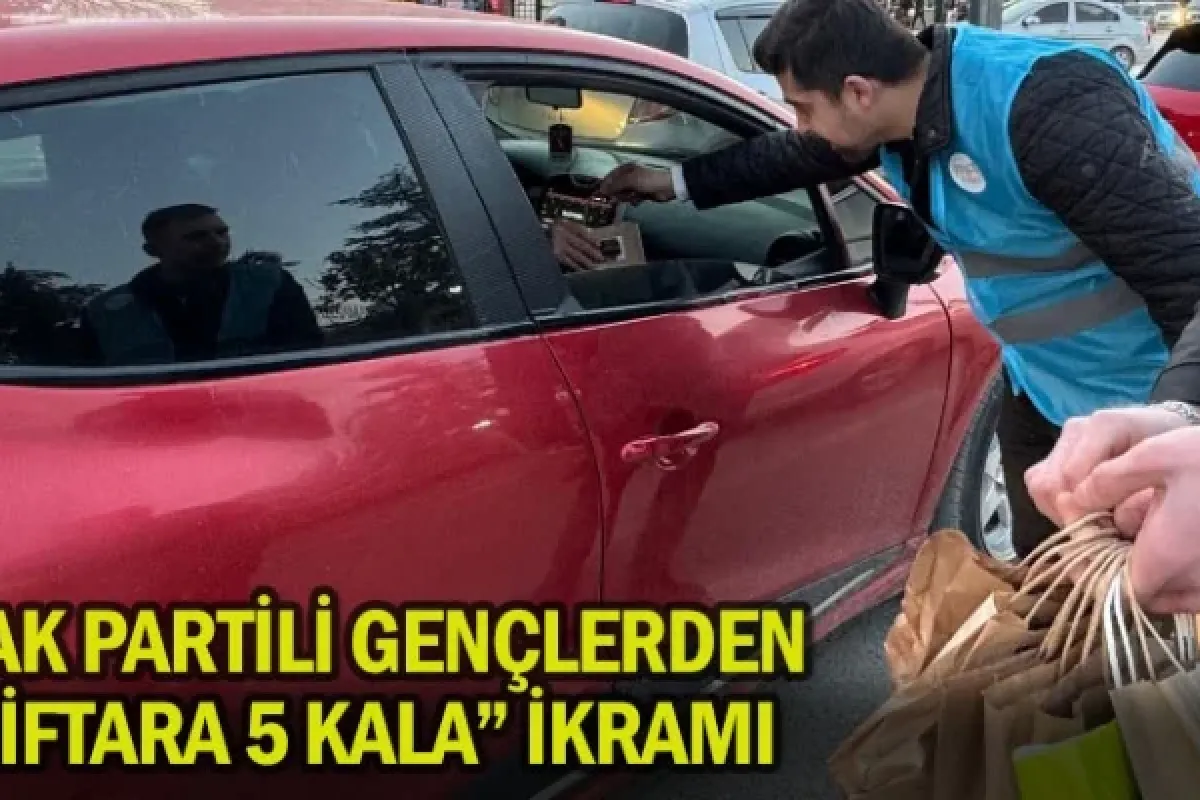 AK Partili gençlerden “İftara 5 Kala” ikramı