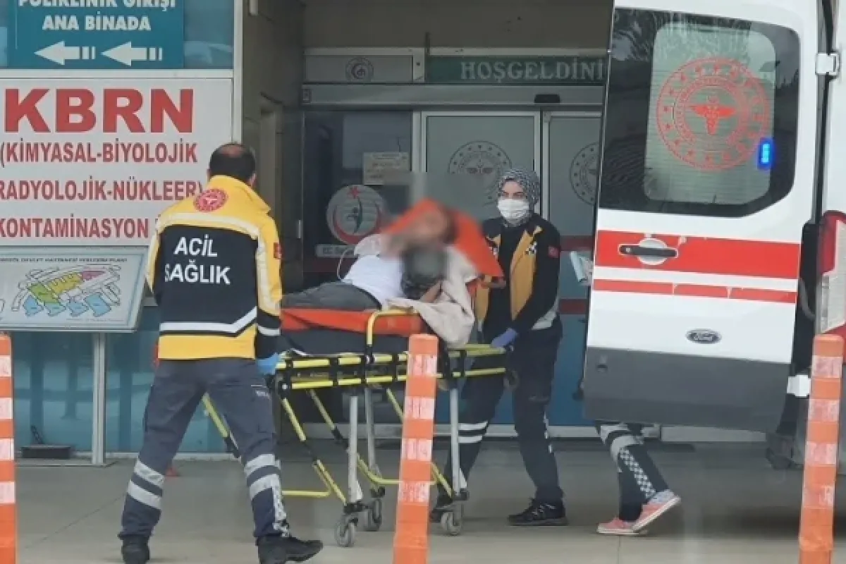 Açık unuttuğu ocaktan sızan gaz zehirledi