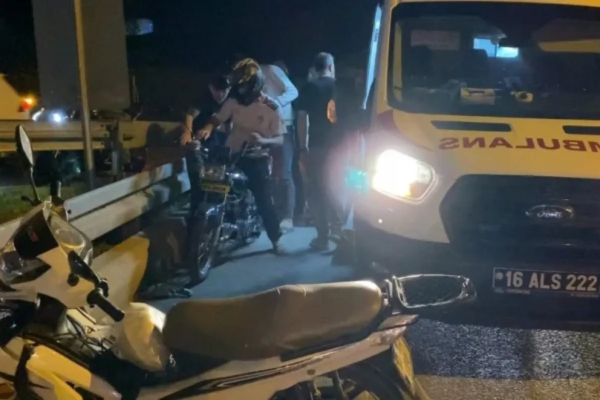 Motosiklet sürücüsü yaralandı