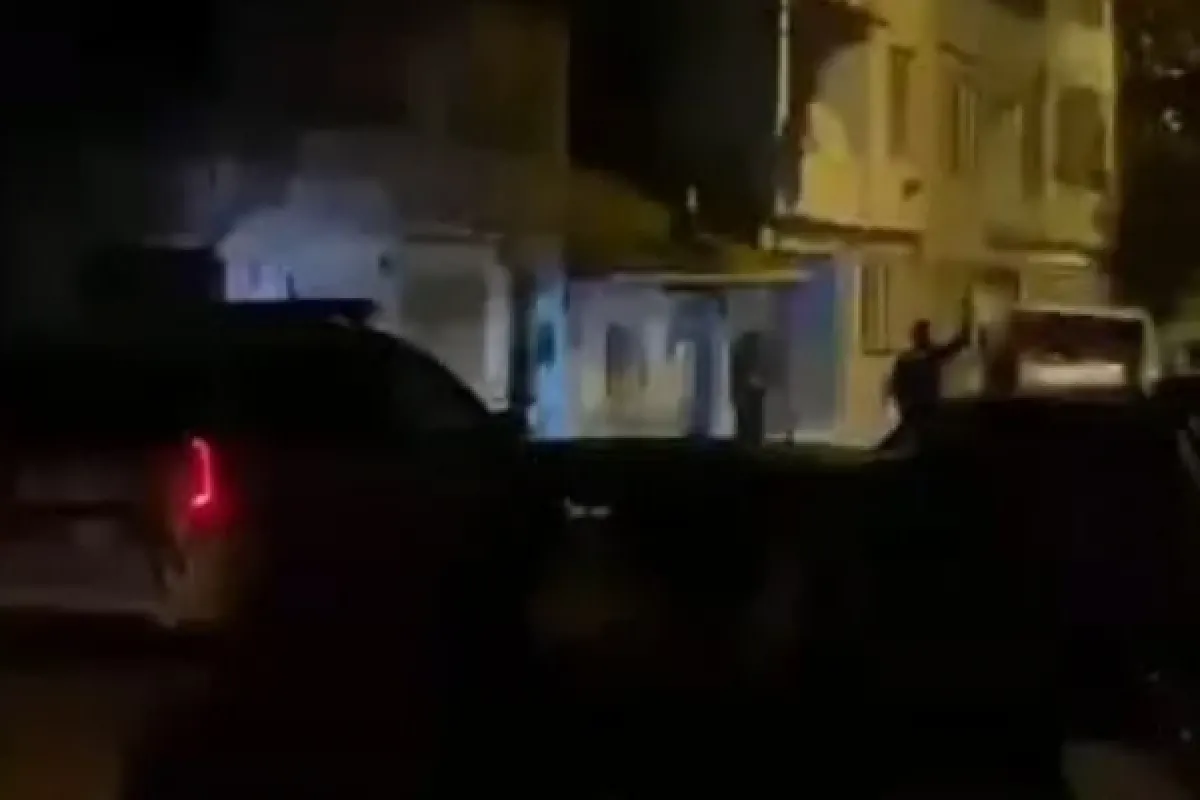 Baltayla sokakta dehşet saçtı, polis ekipleri ateş açtı