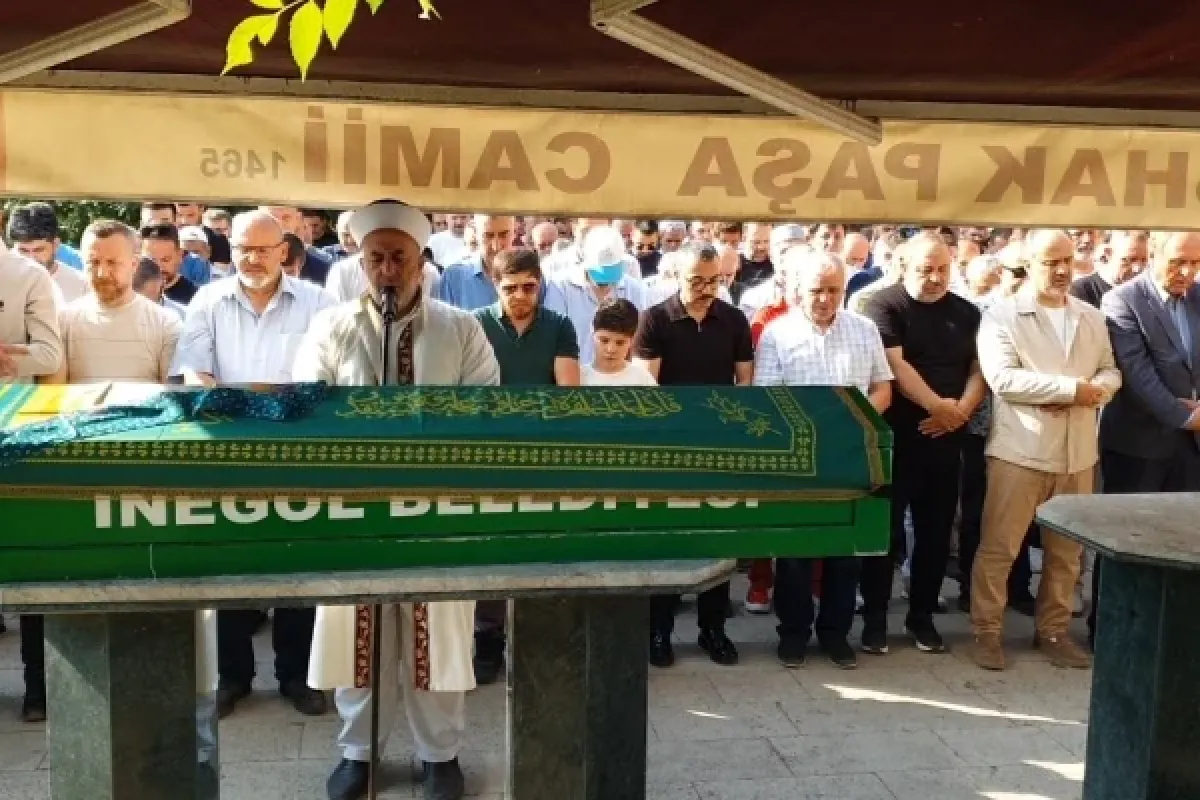 Son yolculuğuna uğurlandı