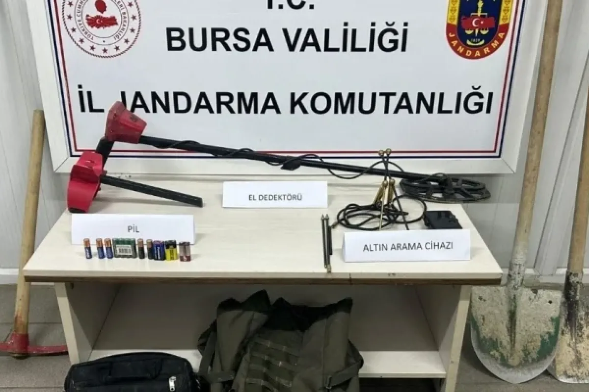 İnegöl'de kaçak kazı yapan 3 kişi suçüstü yakalandı