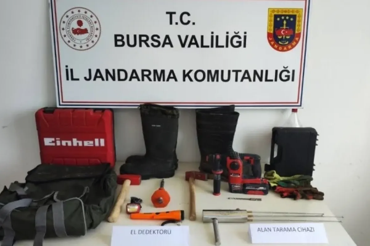 Jandarmadan kaçak kazıya suçüstü