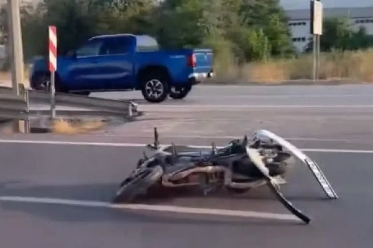 Motosiklet sürücüsü yaralandı