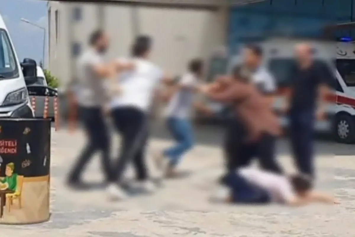 İnegöl'de gergin anlar! Sandalyeler havada uçuştu 