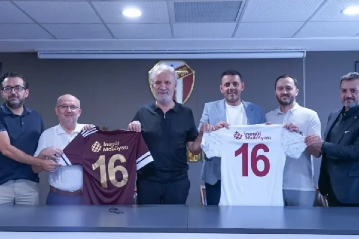 İnegölspor'un Forma Sırt Sponsoru 'İnegöl Mobilyası' Oldu