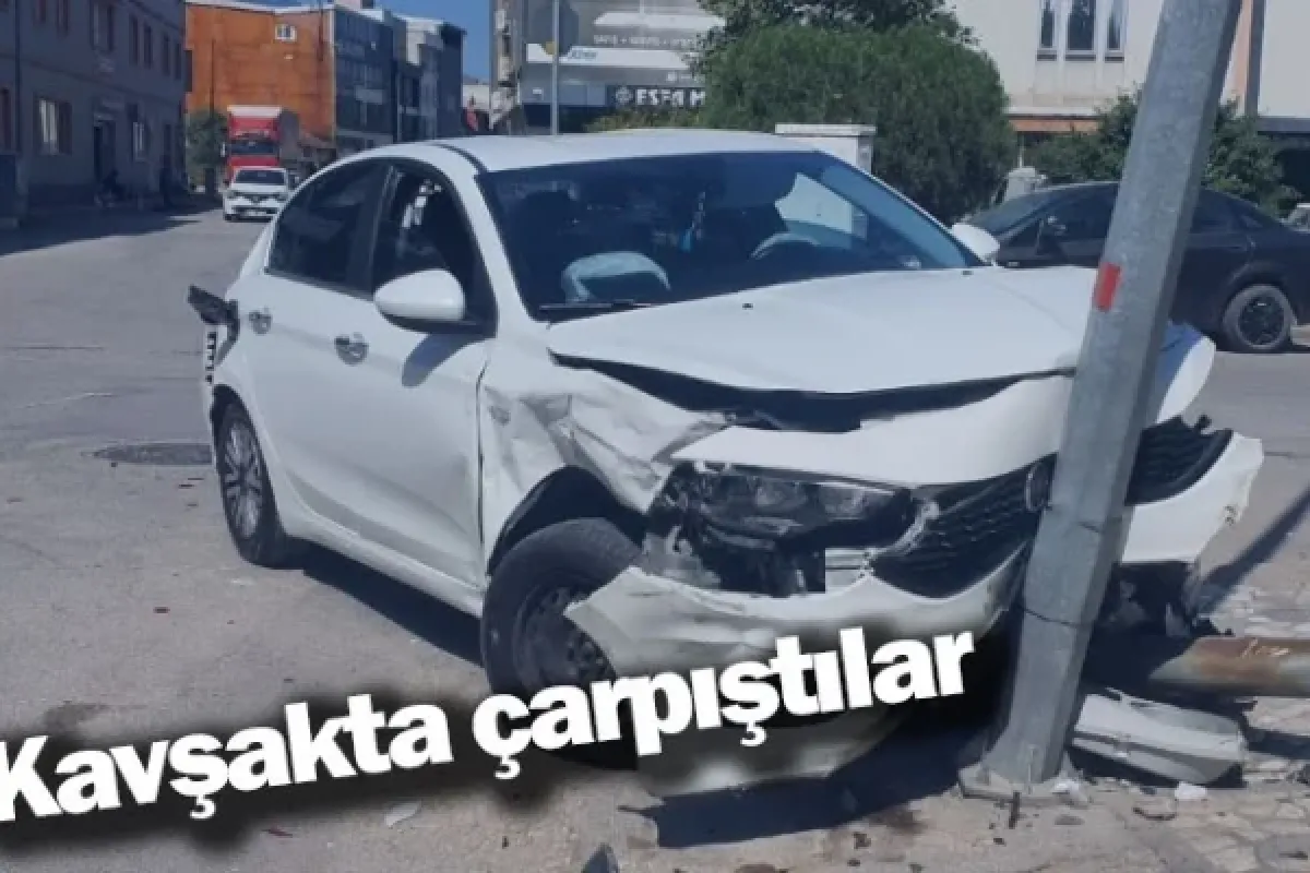 Kavşakta çarpıştılar