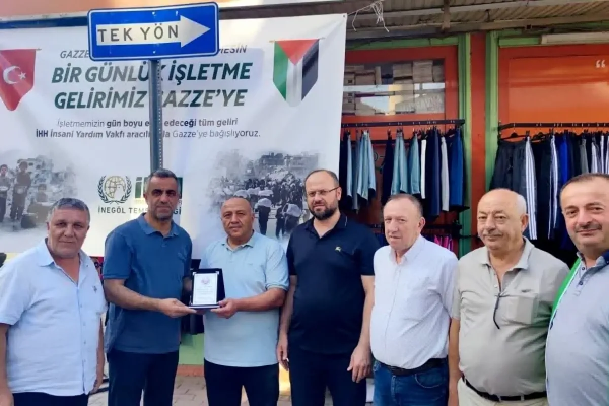 İnegöl'de Esnaflardan Gazze'ye Destek