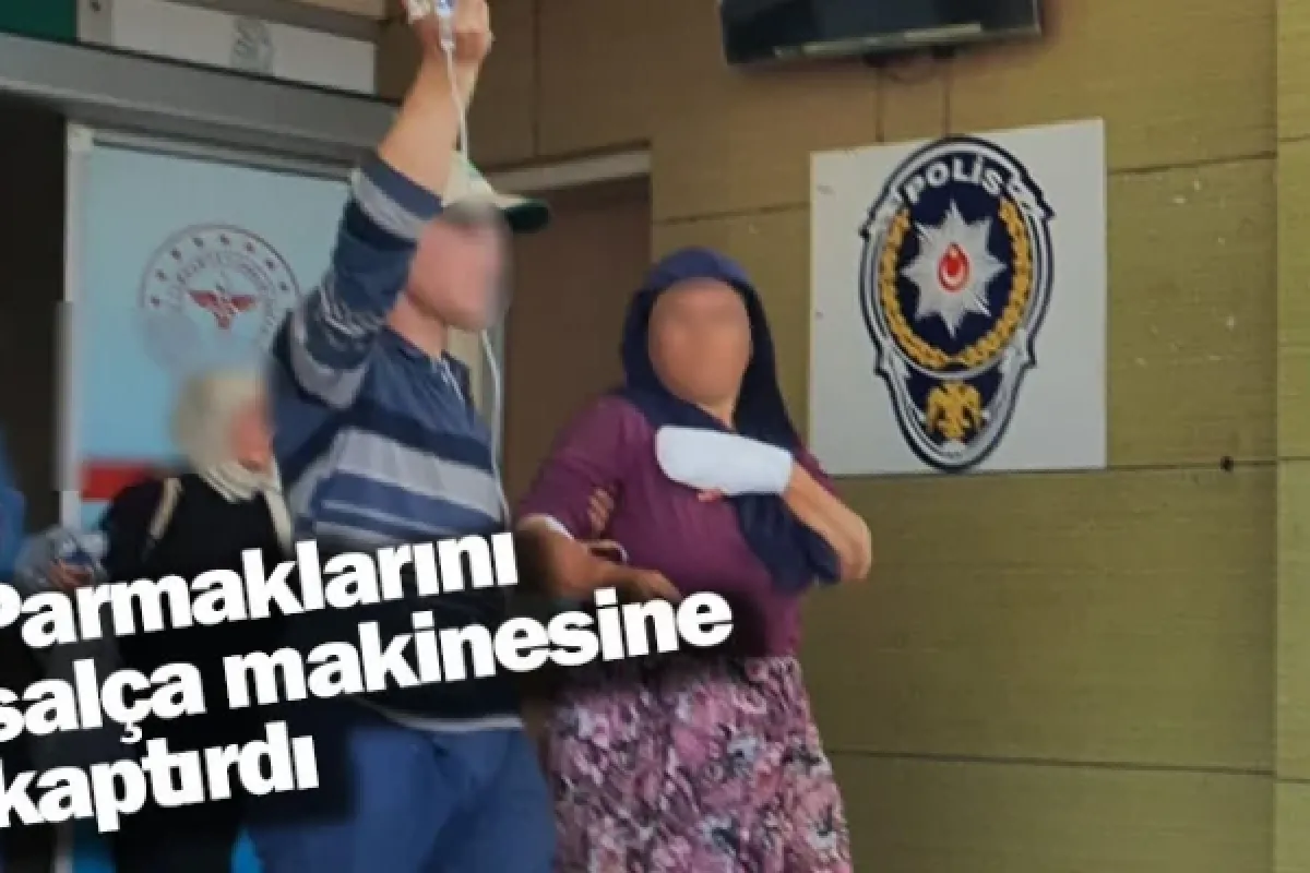 Parmaklarını salça makinesine kaptırdı