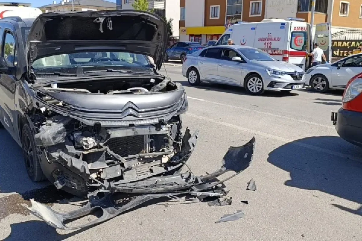 Aynı yerde bir kaza daha!