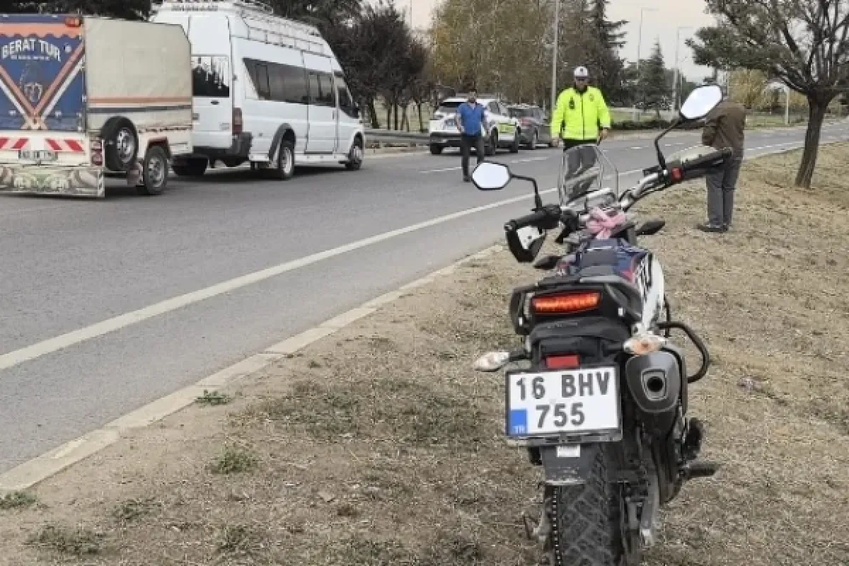 Motosiklet sürücüsü yaralandı