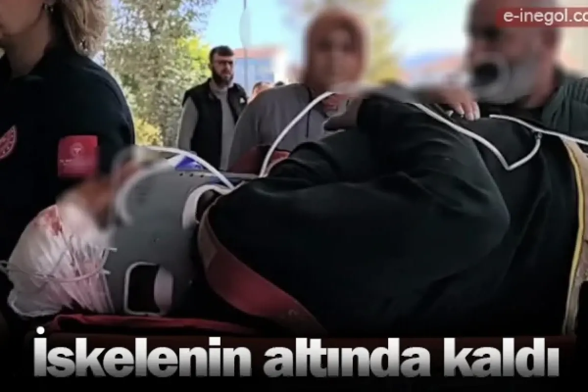 İskelenin altında kaldı
