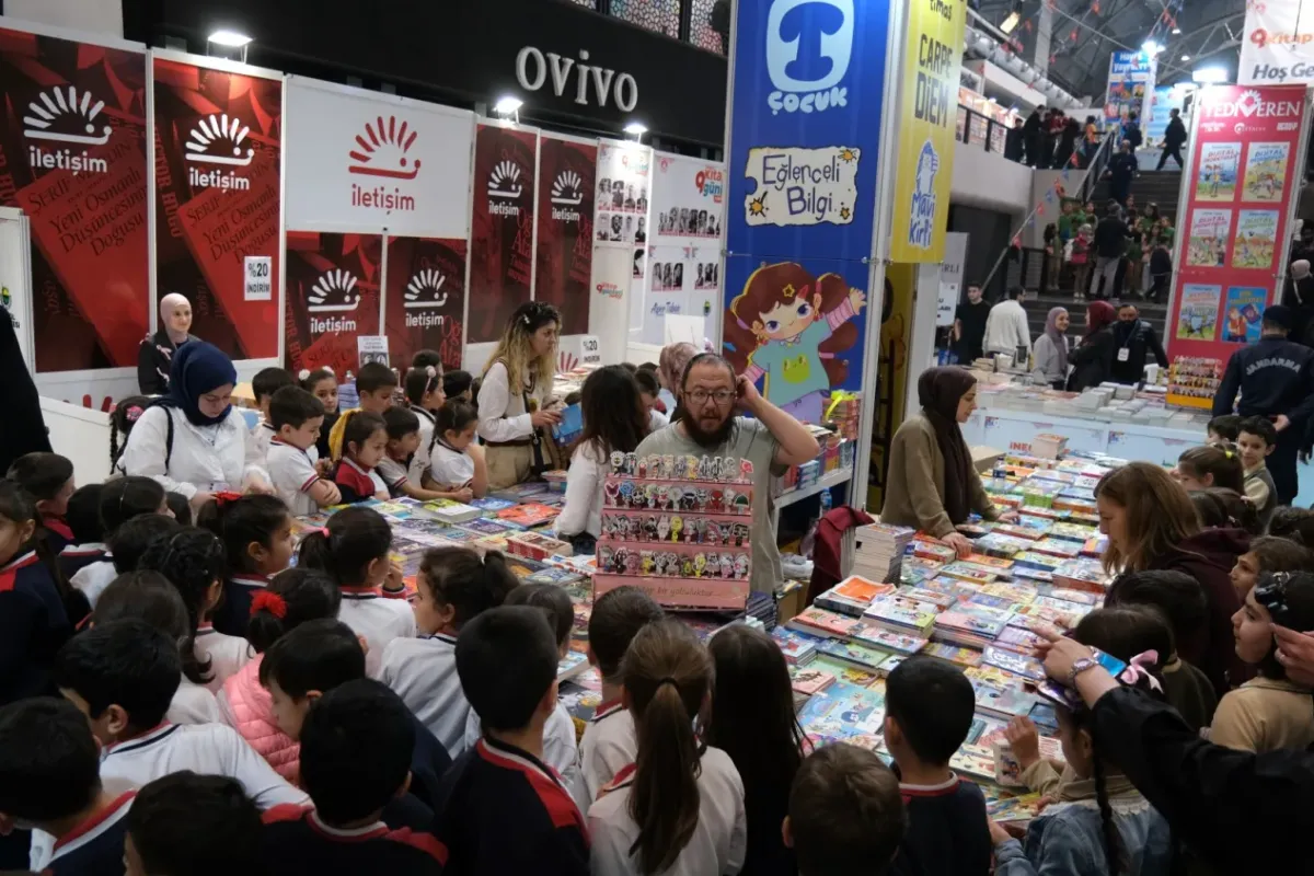 İnegöl Kitap Günleri Hafta Sonu 12 Muhteşem Yazarı Konuk Edecek